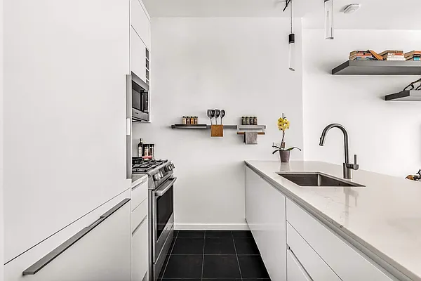 Rented by Sotheby's International Realty | media 5