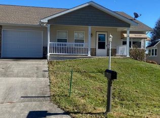 125 Grandview Ln, Crossville, TN 38571