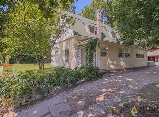 412 Bluemont Ave #412, Manhattan, KS 66502