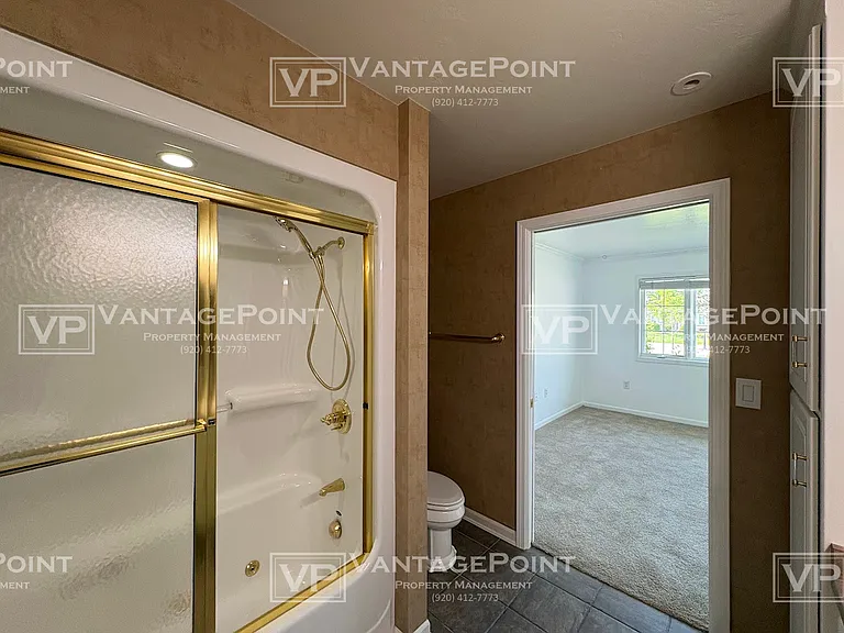 1684 Twin Lakes Cir #1 — Photo 26