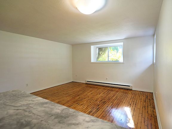 4th image of 2 Dunes Ln