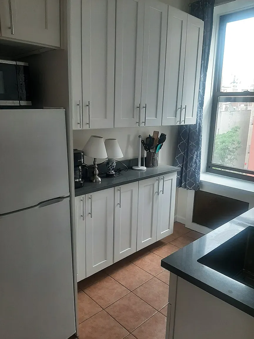 401 East 82nd Street — Photo 4
