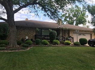 14626 Seneca Trl, Middleburg Heights, OH 44130