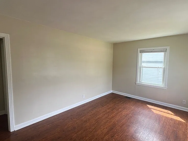 625 N 9th St — Photo 3