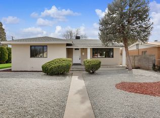 702 Carlisle Pl SE, Albuquerque, NM 87108