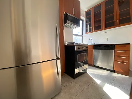 Rented by Corcoran | media 24