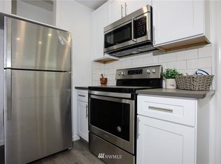 627 NW 86th St, Seattle, WA 98117