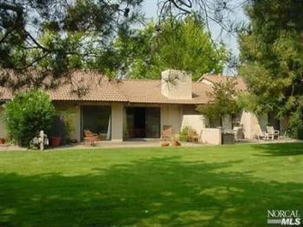 87 Fairway Dr, Napa, CA 94558