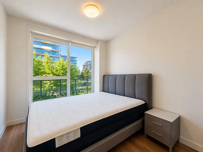 50X Buswell St #6633 — Photo 4