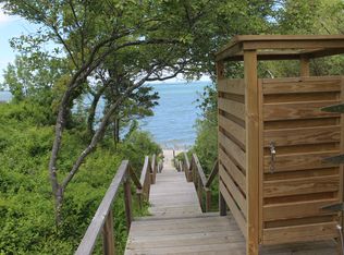 57 North Rd, Hampton Bays, NY 11946