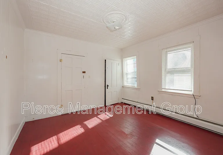 120 Elm St #3 — Photo 10