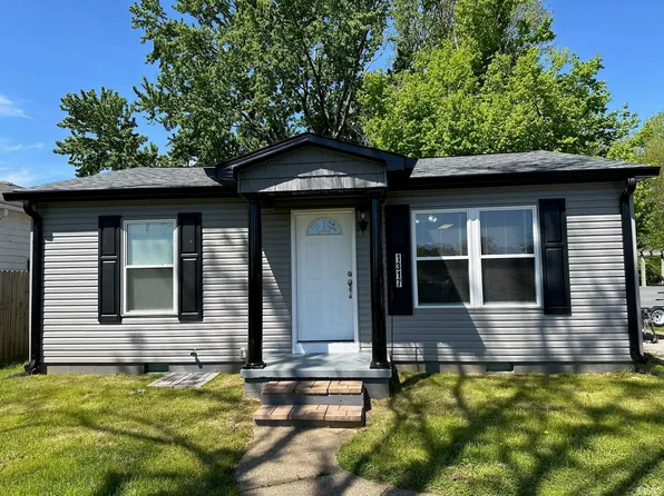 1317 S 3rd St, Boonville, IN 47601