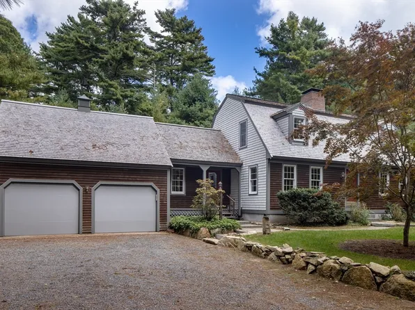 131 Dexter Rd, Marion, MA 02738