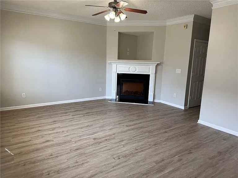 6370 Olmadison Pl — Photo 3