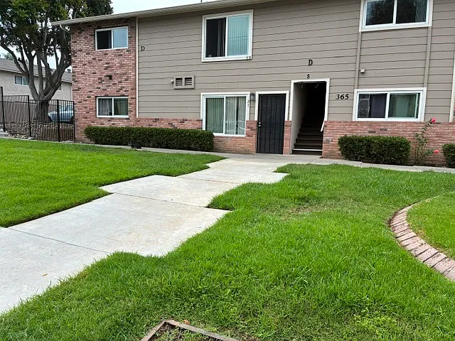 Jovanna Villa Apartments — Photo 1