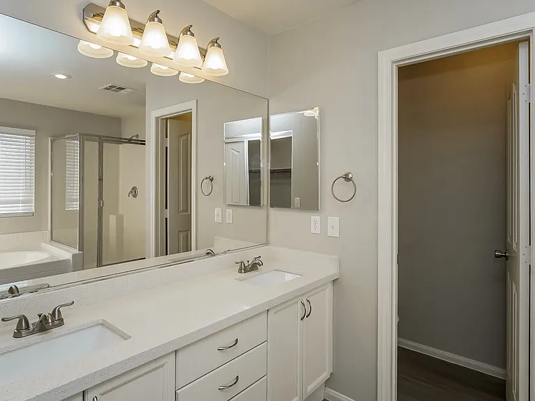 949 Country Skies Ave — Photo 16