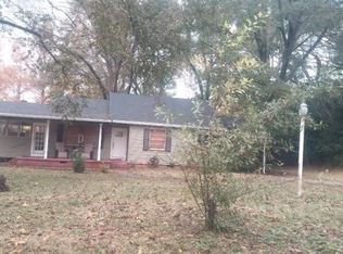 151 Beverly Dr, Vicksburg, MS 39180