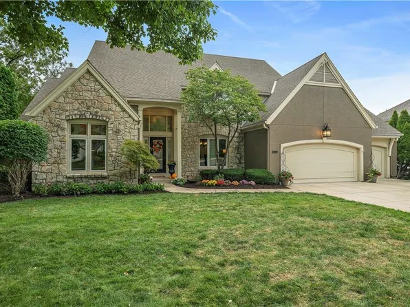 13002 Beverly St, Overland Park, KS 66209