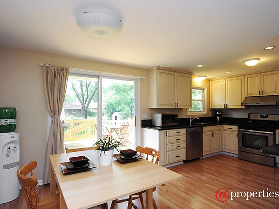 Kitchen / Breakfast Room