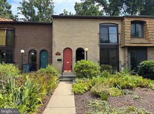 8022 Inverness Ridge Rd, Potomac, MD 20854