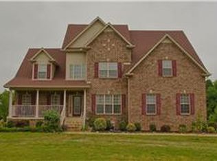 1304 Oaklawn Rd, Chapmansboro, TN 37035