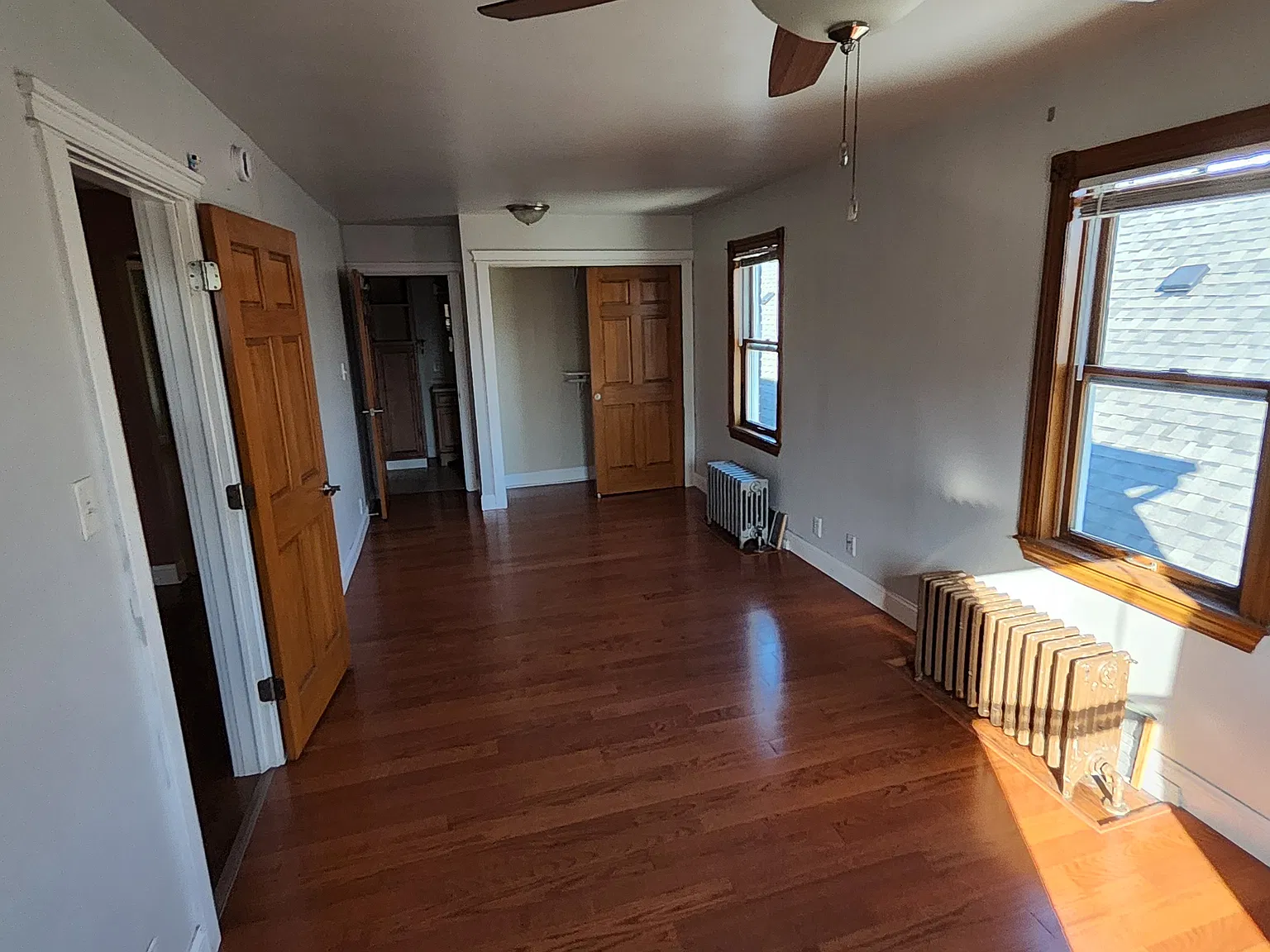 3 bed, 1100 sqft, $1,750 — Photo 3