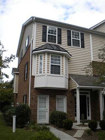 2nd image of 340 Archdale Blvd APT 1A