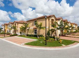 8805 NW 76th St, Tamarac, FL 33321