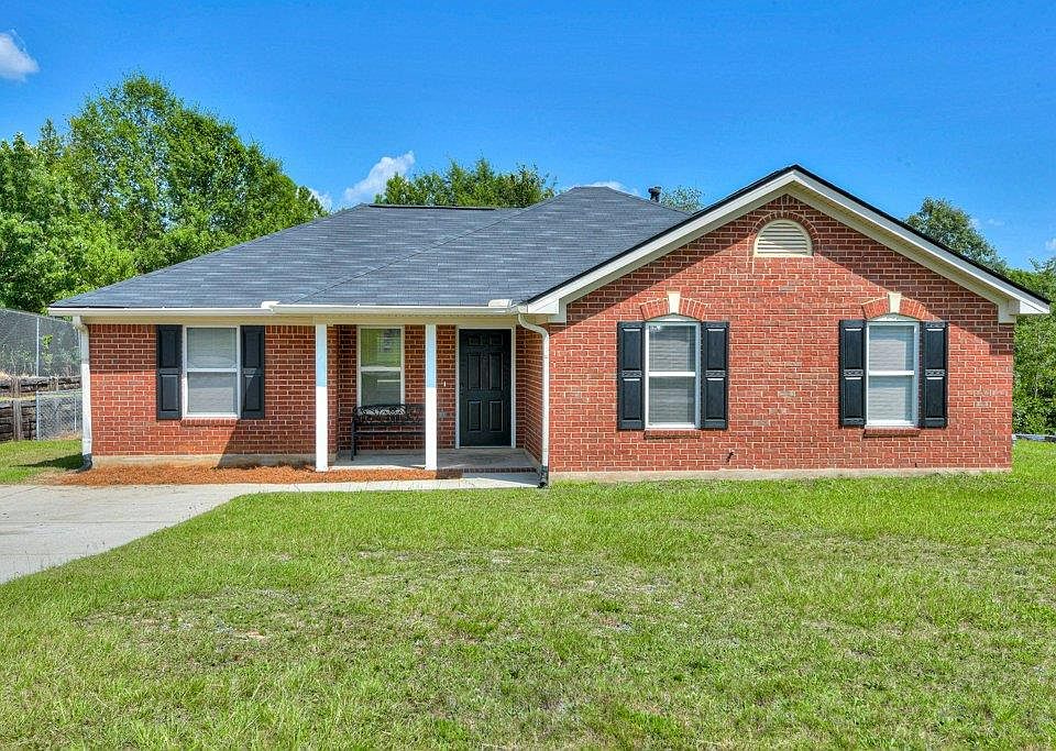 1st image of 3640 Woodcock Dr