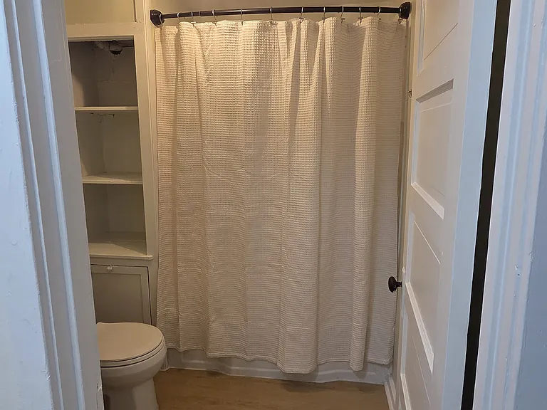 1008 George St #1 — Photo 10