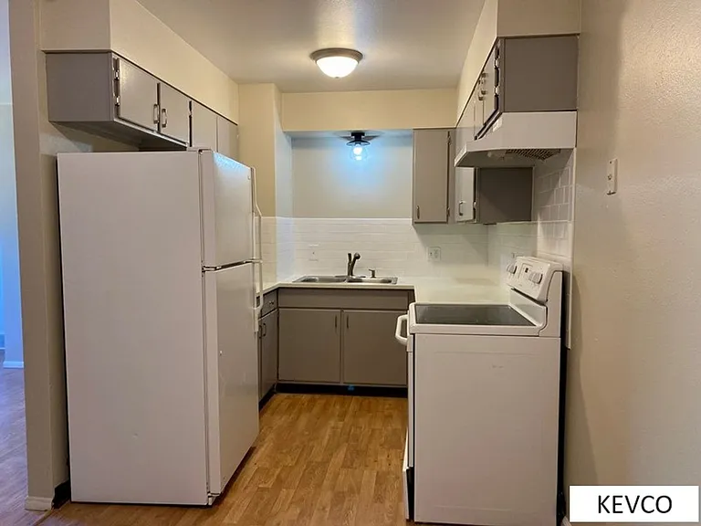 1728 Azalea Dr — Photo 7