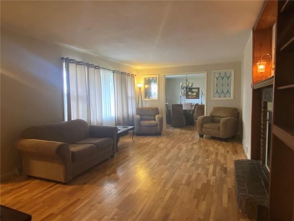 5th image of 797 Vilas St