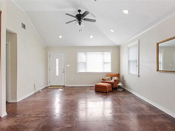 4th image of 2401&2413 New York St