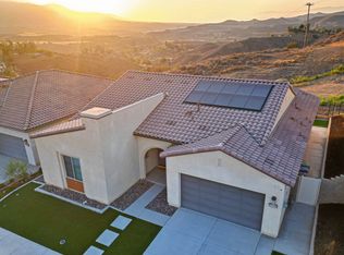 11560 Arch Hill Dr, Corona, CA 92883