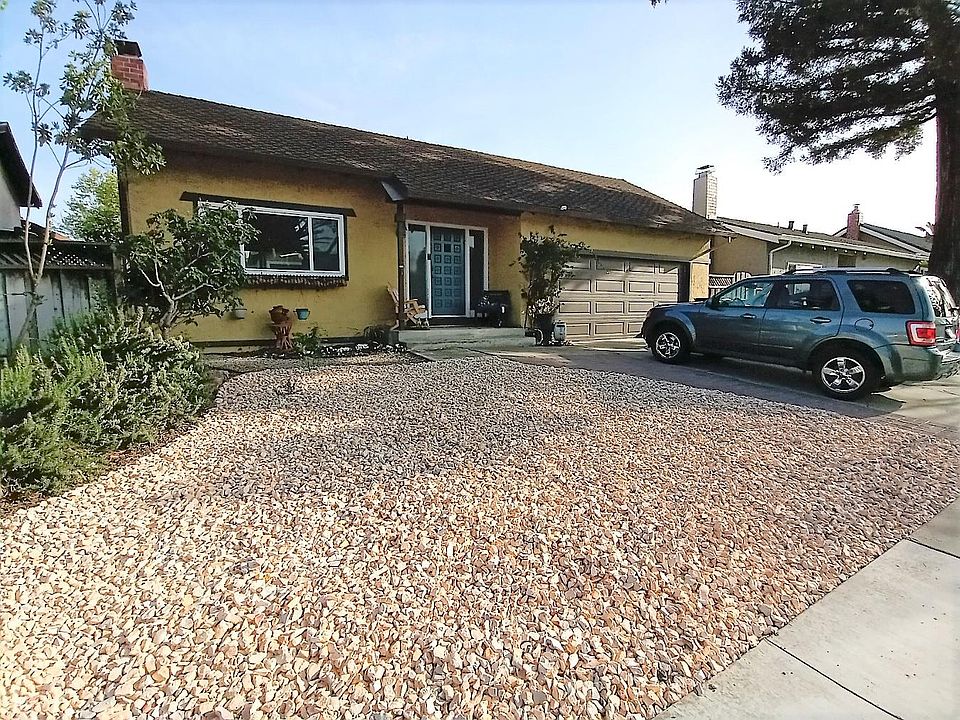 1st image of 756 Amanda Dr