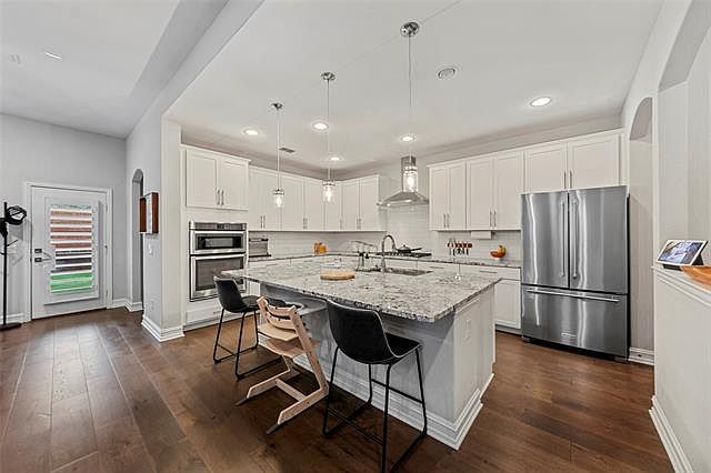 1st image of 2795 Ithaca Pl