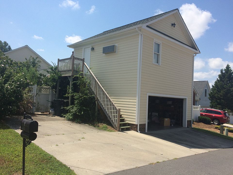 private parking space