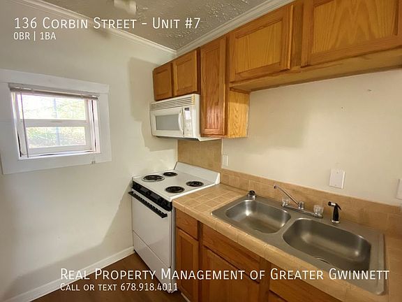5th image of 136 Corbin St Unit 7