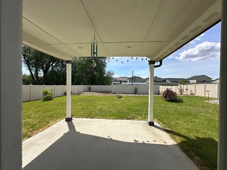 6315 Cottonwood Loop — Photo 12