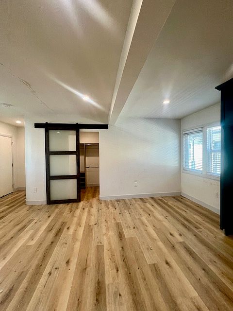 1st image of 52 Argonne Ave APT 6