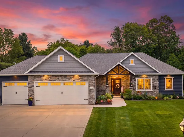 10186 Rustic Dr, Demotte, IN 46310