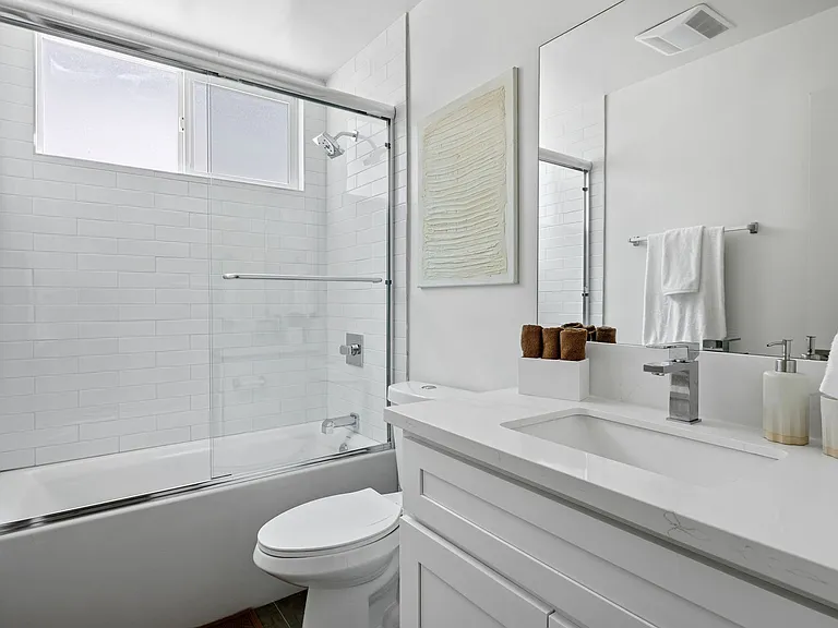 226th St Apartments TIC — Photo 16
