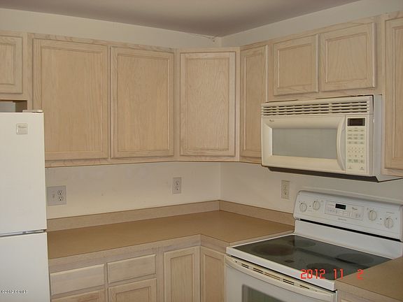 3rd image of 402K Penny Lane #402K