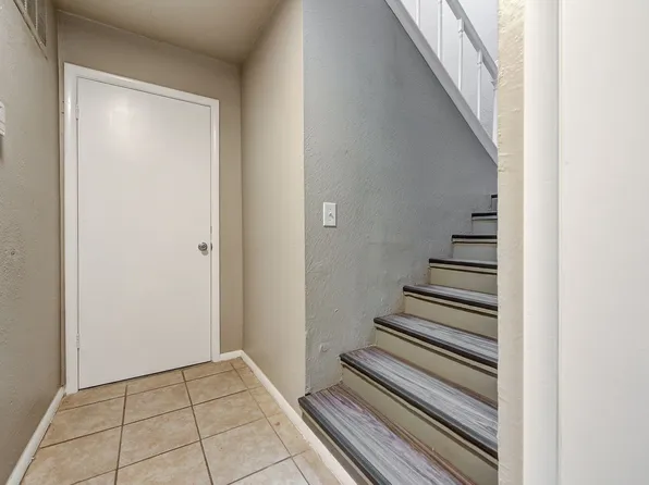 2221 NW 117th St, Oklahoma City, OK 73120