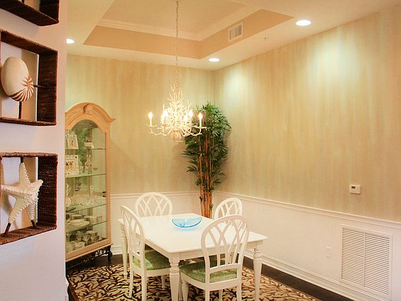 5th image of 6131 Messina Ln APT 406