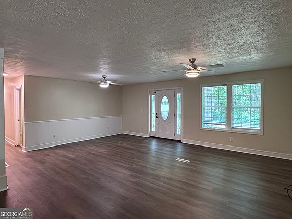 2nd image of 155 Dilmus Ct