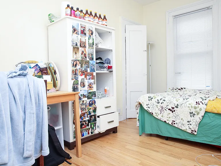 54 Vernon St #1 — Photo 5