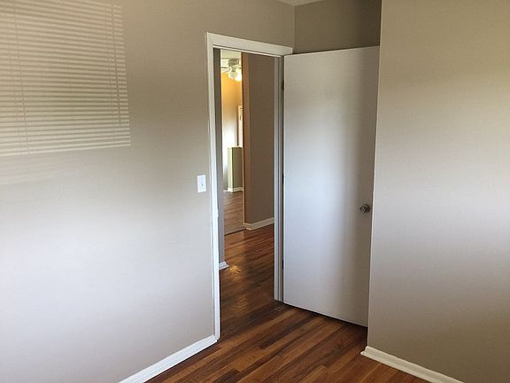 5th image of 4376 Valence Dr