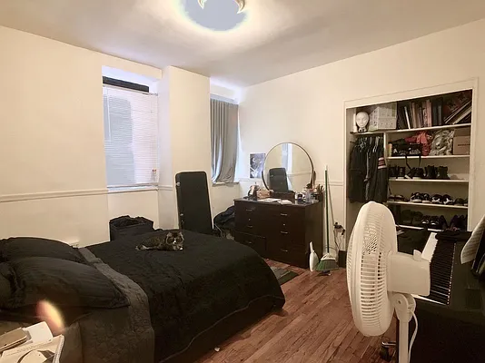 Rented by Delmark Realty LLC | media 2