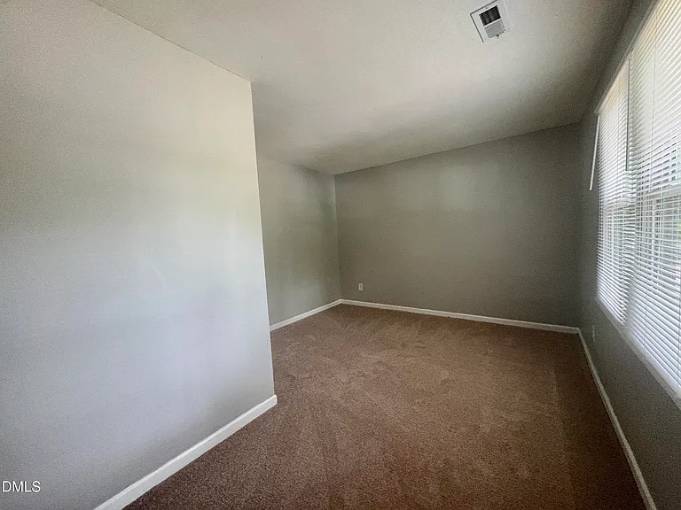 1100 Savannah Dr — Photo 15